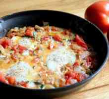 Roșii prăjiți cu ouă: rețete de gătit
