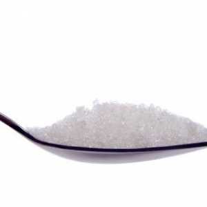 100 De grame de sare: câte linguri de masă. Cum se măsoară cantitatea potrivită fără greutăți
