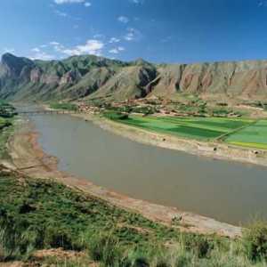 Abakan este un râu din Khakassia, afluentul stâng al Yenisei