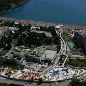 Aquapark în Muntenegru: descrierea hotelului cu atracții de apă