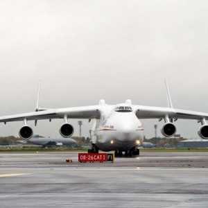 An-225 `Mriya`. Recenzii, specificații, fotografii. Avioane de transport greu