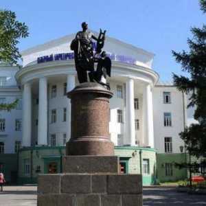 Arhangelsk: un monument la Lomonosov. descriere
