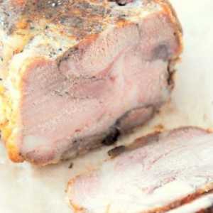 Carne de porc fiartă și delicată din multivarul `Redmond`