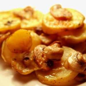 Un cartof parfumat și delicios cu ciuperci în multivark