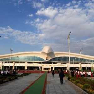 Ashgabat este aeroportul din Saparmurat Turkmenbashi. `Turkmen Airlines`