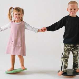 Table de echilibrare: modele pentru copii de vârste diferite