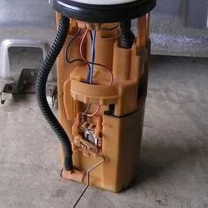 Pompă de benzină VAZ-2110. Principalele probleme și soluția lor