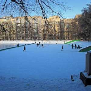 Patinoar gratuit în Moscova cu închiriere de patine