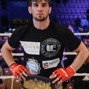 MMA luptător Musa Khamanaev: biografie