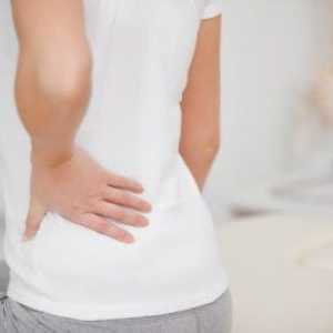 Durerea din partea stângă din spate în partea inferioară a spatelui - care este simptomul?