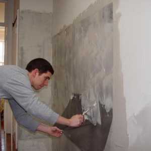 Decât să procesați pereții înainte de lipirea tapetului: instrucțiunile, căile și recomandările
