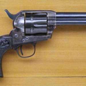 Ce este un revolver? Istoria creației, descrierea designului și a modelului de revolvere