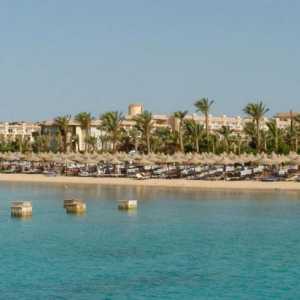 Complexul hotelier "Desole Pyramis Sahl Hashe``, situat chiar pe malul Mării…
