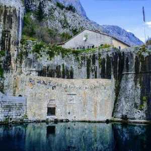 Obiective turistice din Kotor (Muntenegru). Oraș-cetate, mare, odihnă