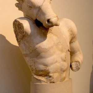 Sculptura greacă veche, trăsăturile ei, etapele de dezvoltare. Sculpturile grecești vechi și…