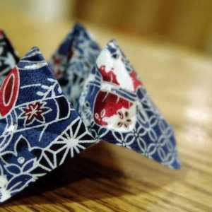 Fortune-teller-origami este o jucărie din copilărie. Cum sa faci un origami-ghicitor