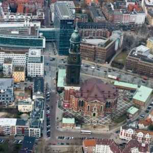 Hamburg, Biserica Sf. Mihail: istorie, stil arhitectural, comentarii și locație