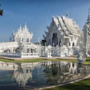 Unde este Templul Alb din Thailanda și de ce este atât de popular?