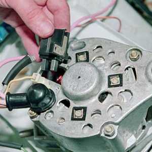 Generator VAZ 2112: caracteristici, reparații și înlocuire