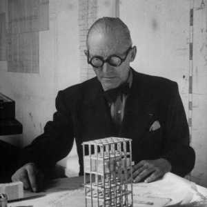 Principalul modernist arhitectural al secolului al XX-lea este Le Corbusier. Atracții create de el