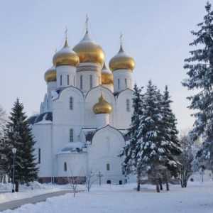 Orașul Yaroslavl, Catedrala Adormirii Maicii Domnului. Catedrala Uspensky din Yaroslavl