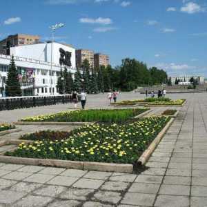 Izhevsk Piața centrală a orașului. Istoria dezvoltării sale și rolul contemporan în societate