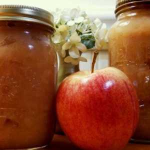 Pureul de mere fără zahăr pentru iarnă. Îndemnat copii și adulți