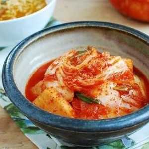 Exotic aperitiv kimchi în coreeană: rețetă