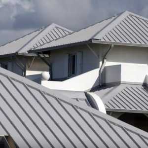 Cum să acoperiți acoperișul cu o foaie profilată. Fixarea corectă a plăcii ondulate