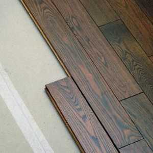 Cum se pune un laminat pe podea din lemn: recomandări