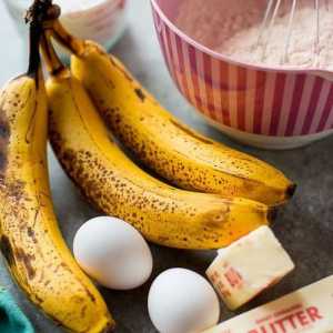 Cum să gătești un tort de banane fără coacere