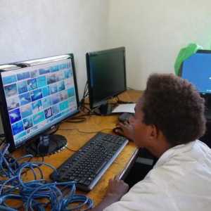 Cum se face Internetul în țară? Internet prin satelit la cabana - echipament