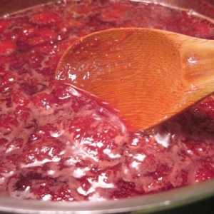 Cum să gătești gem gros din căpșuni: o rețetă pas cu pas