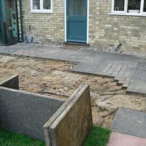 Cum să așezați corect placa de beton la cabană
