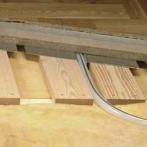 Cum se instalează o podea caldă într-o casă din lemn