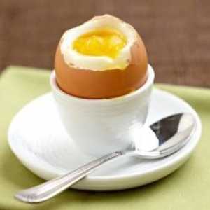 Cum se fierbe ouăle în multivarka aburit în apă și sub formă de omletă?