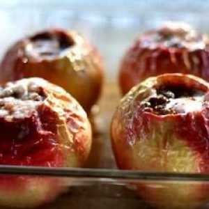 Cât de delicios este să coaceți merele în cuptor?