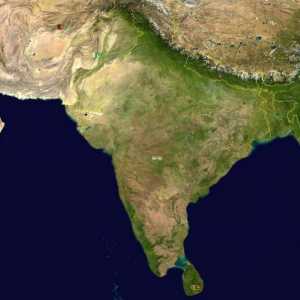 Care este religia tradițională a popoarelor din Peninsula Hindustan?