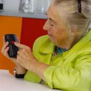 Ce ar trebui să fie un telefon mobil pentru persoanele în vârstă