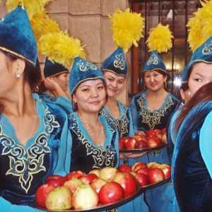 Costum național kazah: descriere și fotografie