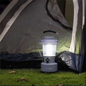 Camping Lamp - o lumină caldă pe drum