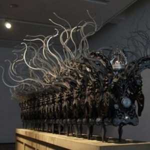Kinetic sculptura în lucrările lui Laimi Young, Anthony Howe, Theo Jansen și alte figuri ale artei…