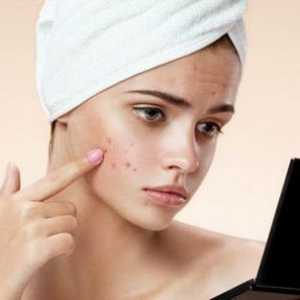 Curățarea combinată a feței: recenzii, eficacitate și esență a procedurii