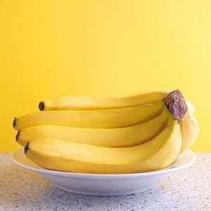 Cine ar trebui să mănânce banane și când? Beneficii și dezavantaje ale produselor