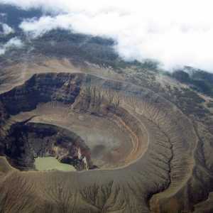 Craterul este ceea ce?