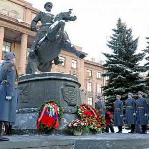Cele mai bune monumente din Ekaterinburg: fotografie și descriere