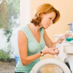 Cel mai bun mijloc de curățare a mașinilor de spălat de murdărie, mucegai și miros