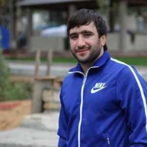 Mansour Isaev: carieră în sport și biografie