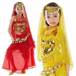 Costum principal oriental: Scheherazade este un caracter care este relevant pentru orice vacanta
