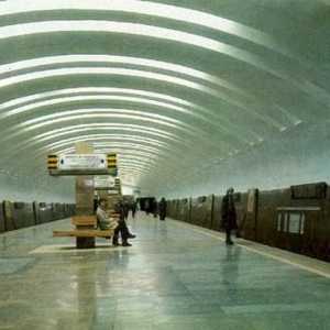 Metro `Kantemirovskoe` ... Ai fost? Nu? Asigurați-vă că pentru a vizita!